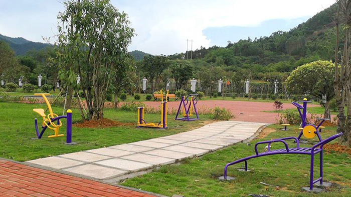 給力體育整理戶外健身器材多年現(xiàn)場(chǎng)安裝中的注意事項(xiàng)